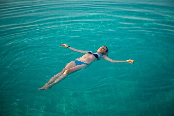 Comment un jeu de rôle basé sur la mythologie nordique peut-il intégrer des éléments d'histoire et de culture pour une expérience immersive?